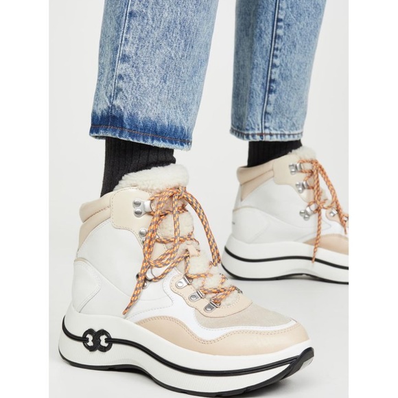 Beautiful 🌺🌹Tory Burch platform boots 🥾 size 9.5 - Picture 2 of 7